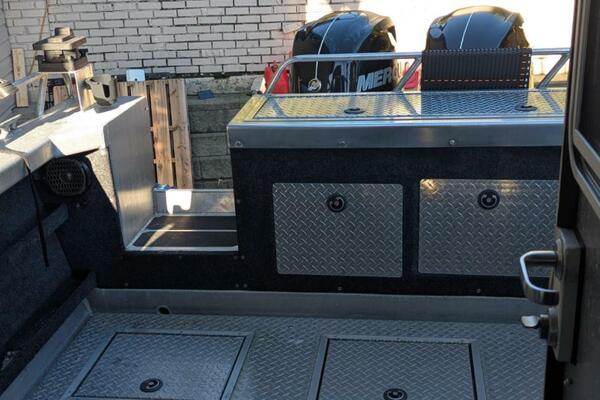 32ft Thunderjet Yacht For Sale