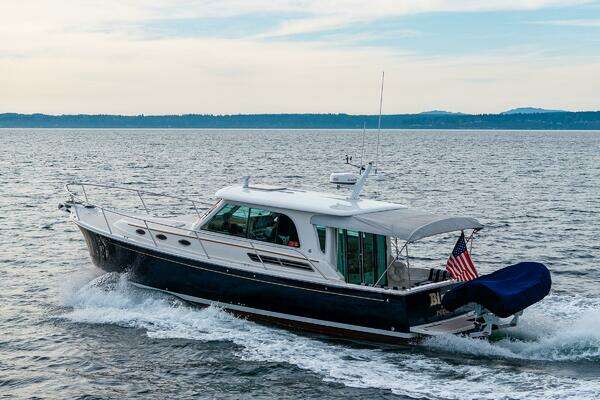 Back Cove 37 Yacht For Sale