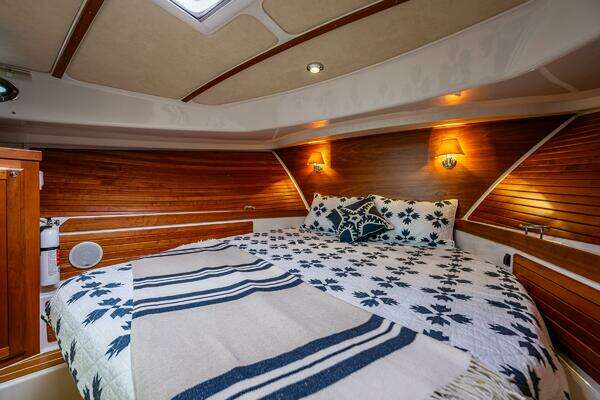Back Cove 37 Yacht For Sale