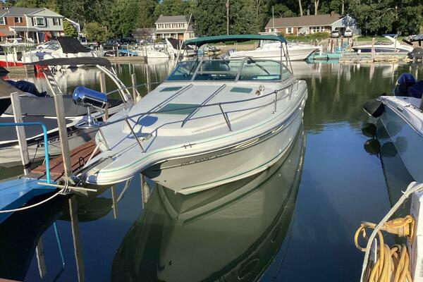 30ft Sea Ray Yacht For Sale