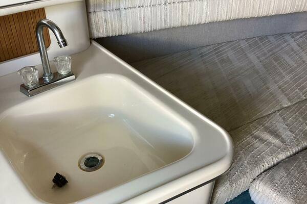 30ft Sea Ray Yacht For Sale