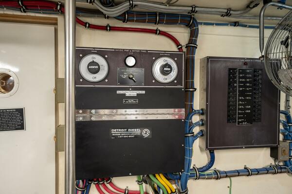 HATT S OFF 74ft Hatteras Yacht For Sale