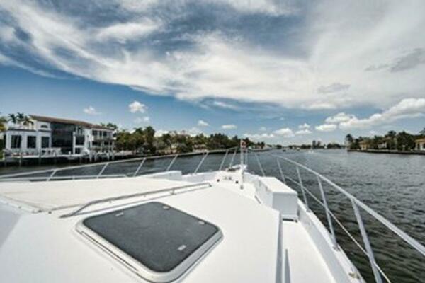 HATT S OFF 74ft Hatteras Yacht For Sale