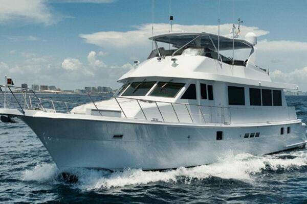 1998 Hatteras 74 Cockpit Motoryacht