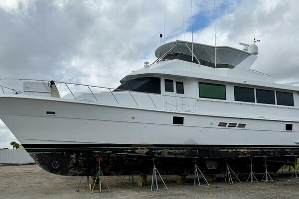 HATT S OFF 74ft Hatteras Yacht For Sale