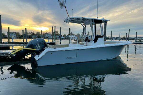 23-ft-Sea Hunt-2017-235 SE- Oceanport New Jersey United States  yacht for sale