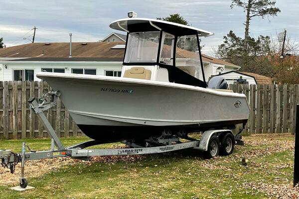 23ft Sea Hunt Yacht For Sale