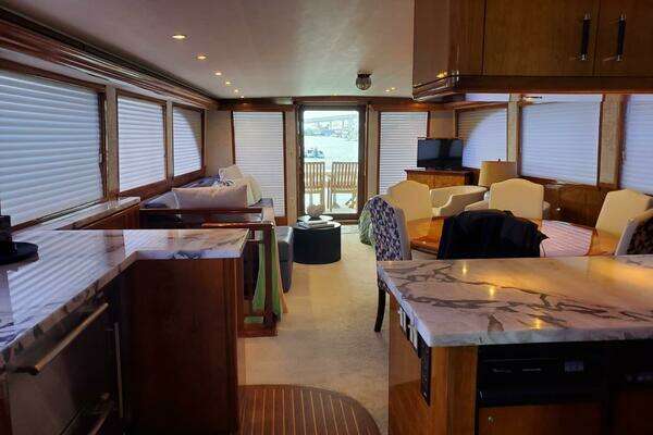 2000 Hatteras 75
