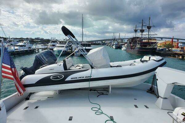 2000 Hatteras 75