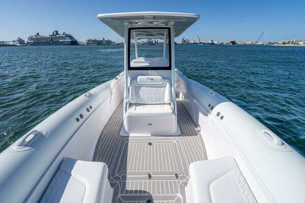 Airship 340 Yacht For Sale