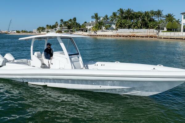 34ft Airship Yacht For Sale