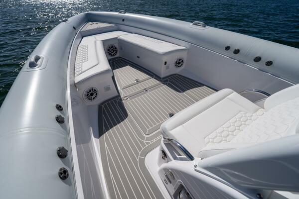 34ft Airship Yacht For Sale