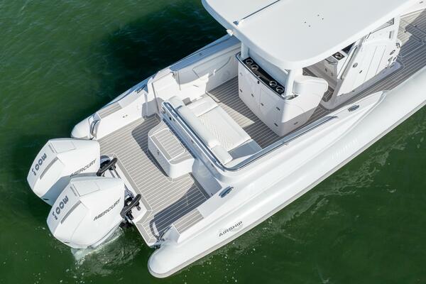 34ft Airship Yacht For Sale