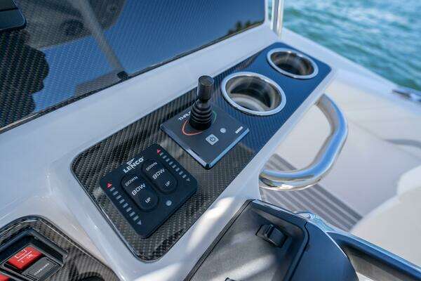 Airship 340 Yacht For Sale