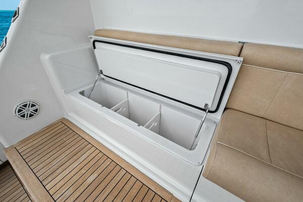 20  64ft Viking Yacht For Sale