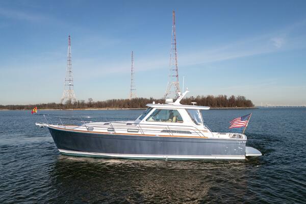 More Mojo 42ft Sabre Yacht For Sale