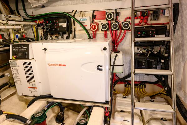 More Mojo 42ft Sabre Yacht For Sale