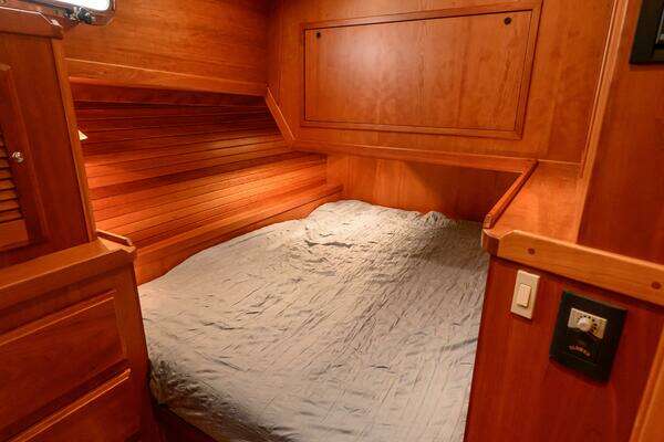 Sabre 42 Hard Top Express Yacht For Sale