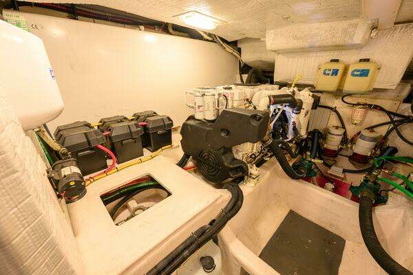 Sabre 42 Hard Top Express Yacht For Sale