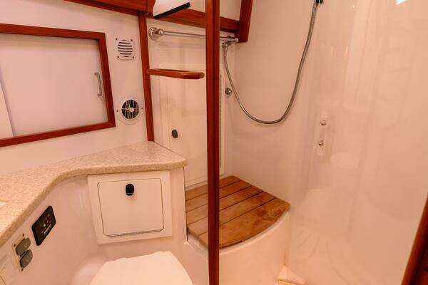 Sabre 42 Hard Top Express Yacht For Sale