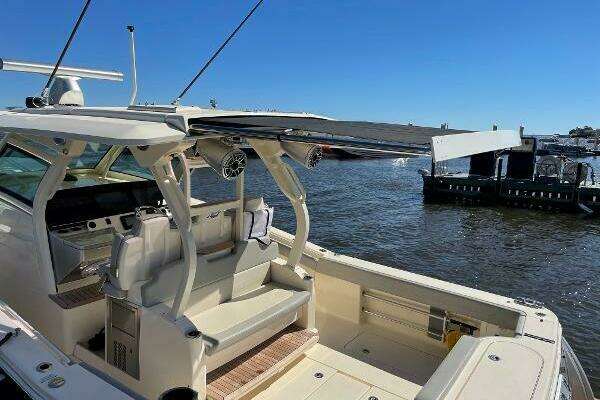 Scout 380 LXF Yacht For Sale