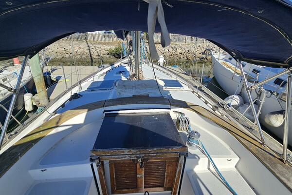 42ft Endeavour Yacht For Sale