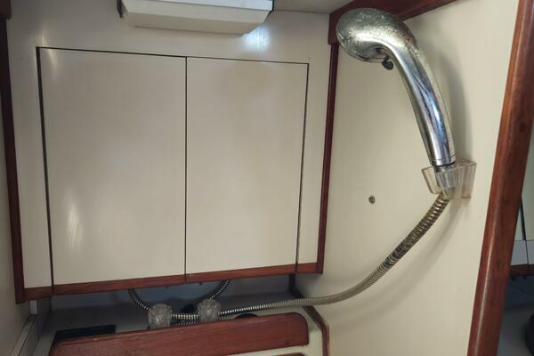 42ft Endeavour Yacht For Sale