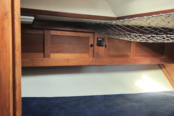 42ft Endeavour Yacht For Sale