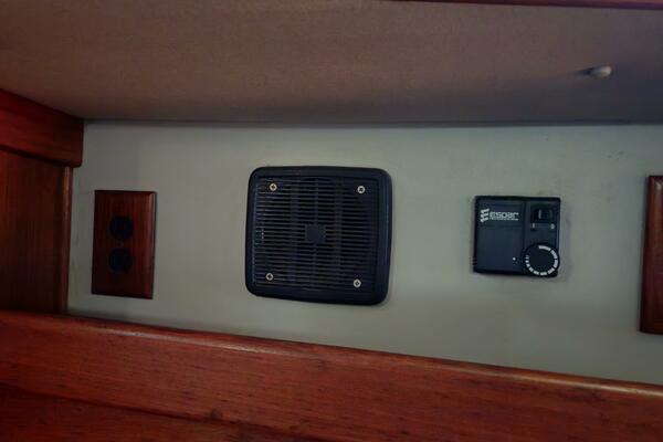 42ft Endeavour Yacht For Sale