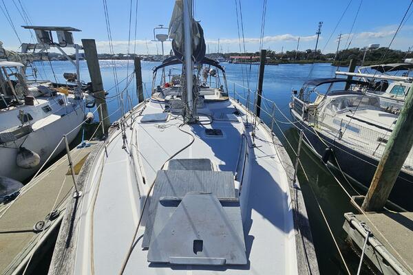 42ft Endeavour Yacht For Sale