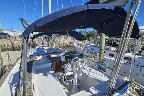42ft Endeavour Yacht For Sale