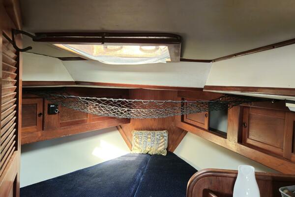 42ft Endeavour Yacht For Sale