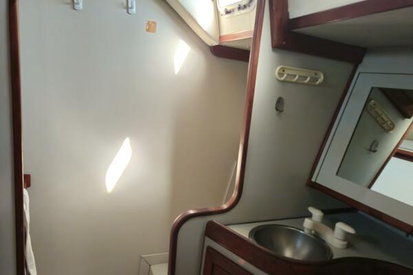 42ft Endeavour Yacht For Sale