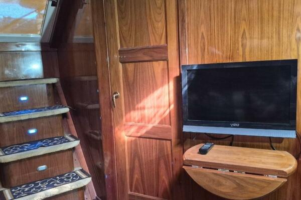 56ft Navigator Yacht For Sale