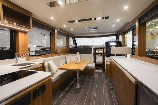 42ft Greenline Yacht For Sale