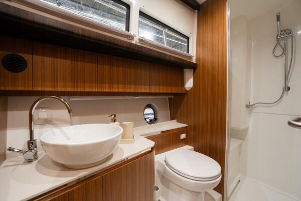 42ft Greenline Yacht For Sale