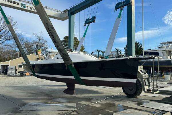 Tartan Caraluna 245 Yacht For Sale