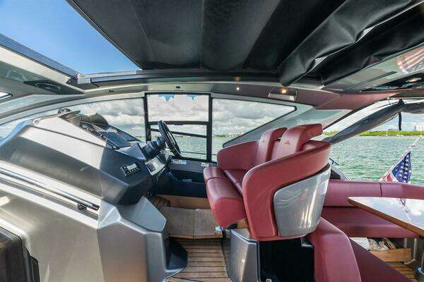 Cranchi M 44 HT Yacht For Sale