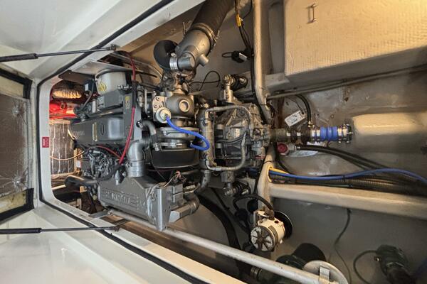 Veritas 30ft Mainship Yacht For Sale