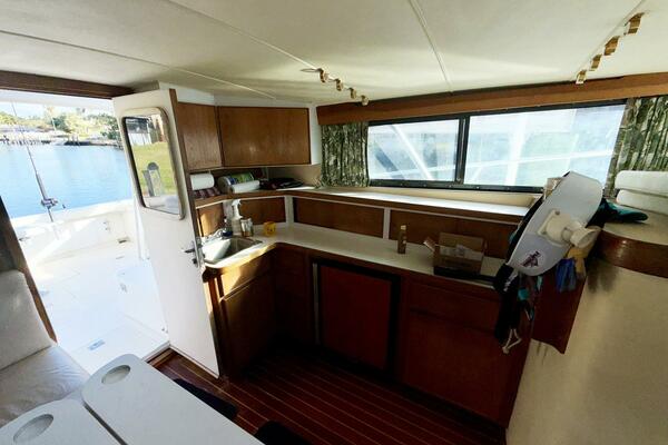 SINE QUA NON 33ft Bertram Yacht For Sale