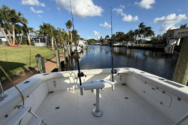 SINE QUA NON 33ft Bertram Yacht For Sale