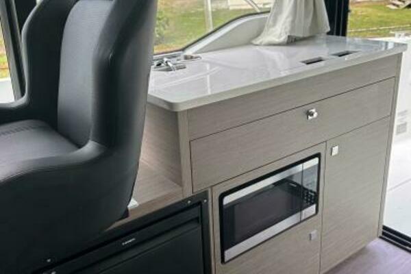 30ft Jeanneau Yacht For Sale