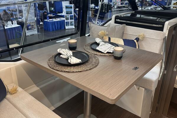 30ft Jeanneau Yacht For Sale