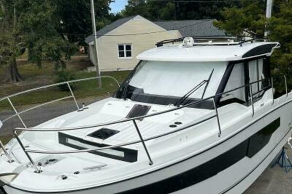 30ft Jeanneau Yacht For Sale