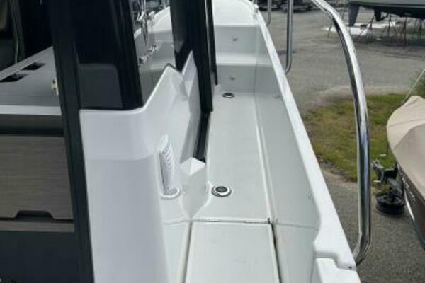 30ft Jeanneau Yacht For Sale