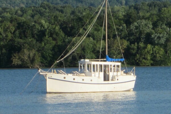 Briney Bug 34ft Custom Yacht For Sale