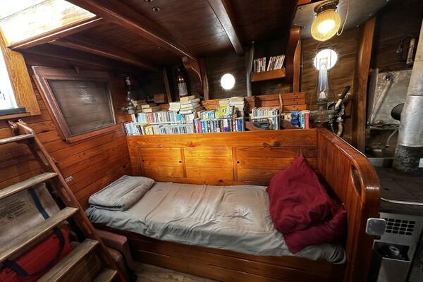 Briney Bug 34ft Custom Yacht For Sale