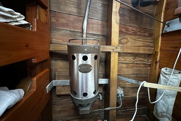 Briney Bug 34ft Custom Yacht For Sale