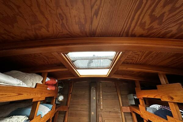 Briney Bug 34ft Custom Yacht For Sale