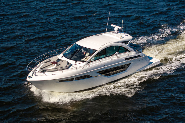 50ft Cruisers Yachts Yacht For Sale